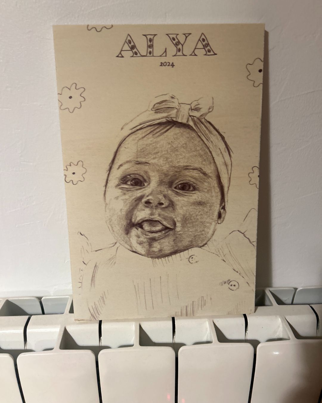 portrait bebe bic impriém sur bois FSC